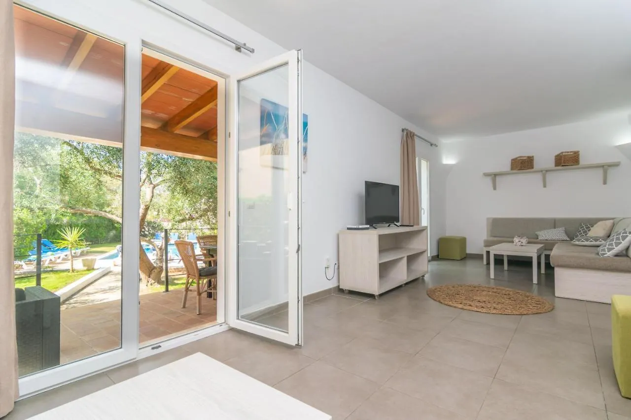 Villa Blanca Cala Ferrera  Spain